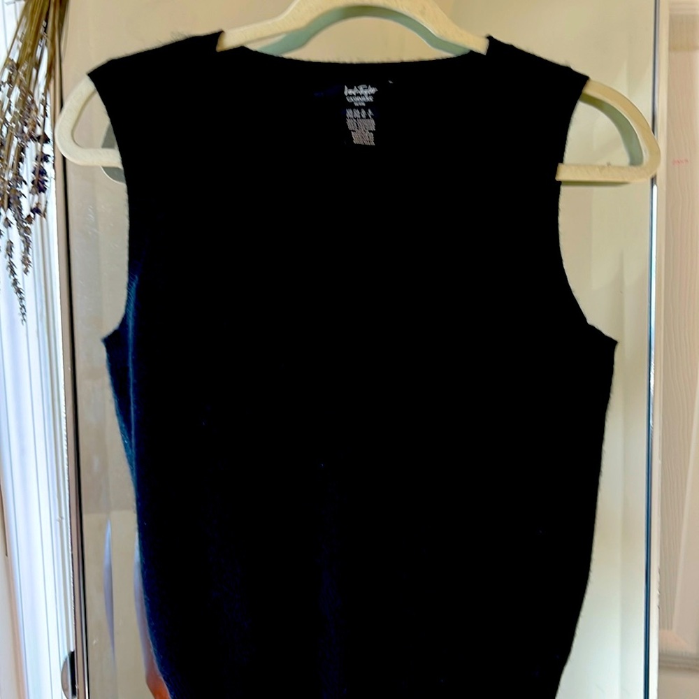 Lord & Taylor cashmere sleeveless sweater.